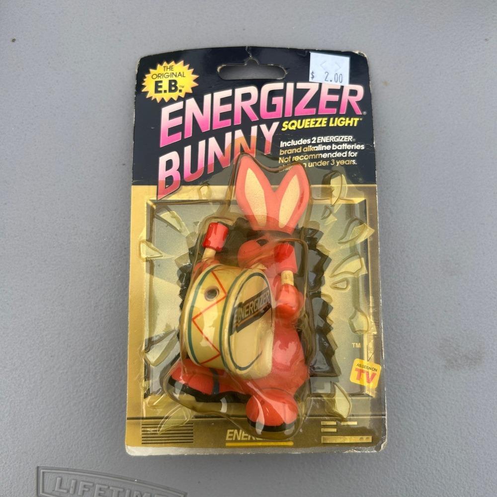 Vintage 1990 Energizer Bunny Squeeze Light Keychain Toy New In Damaged Package